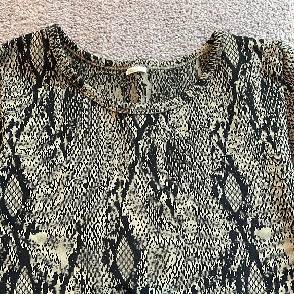 NWOT Fabletics Set - Picture 3 of 7